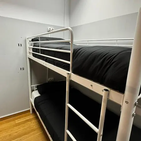 Hostel Puerta Del Angel Madrid Exterior photo